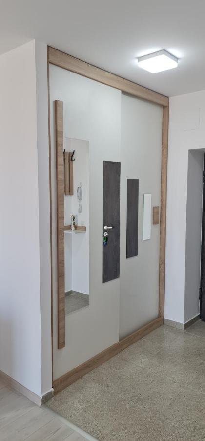 Studio Spatios,Intim+ Loc Parcare Propriu,Vedere Panoramica,Utilat De Lux Bukarest Eksteriør billede